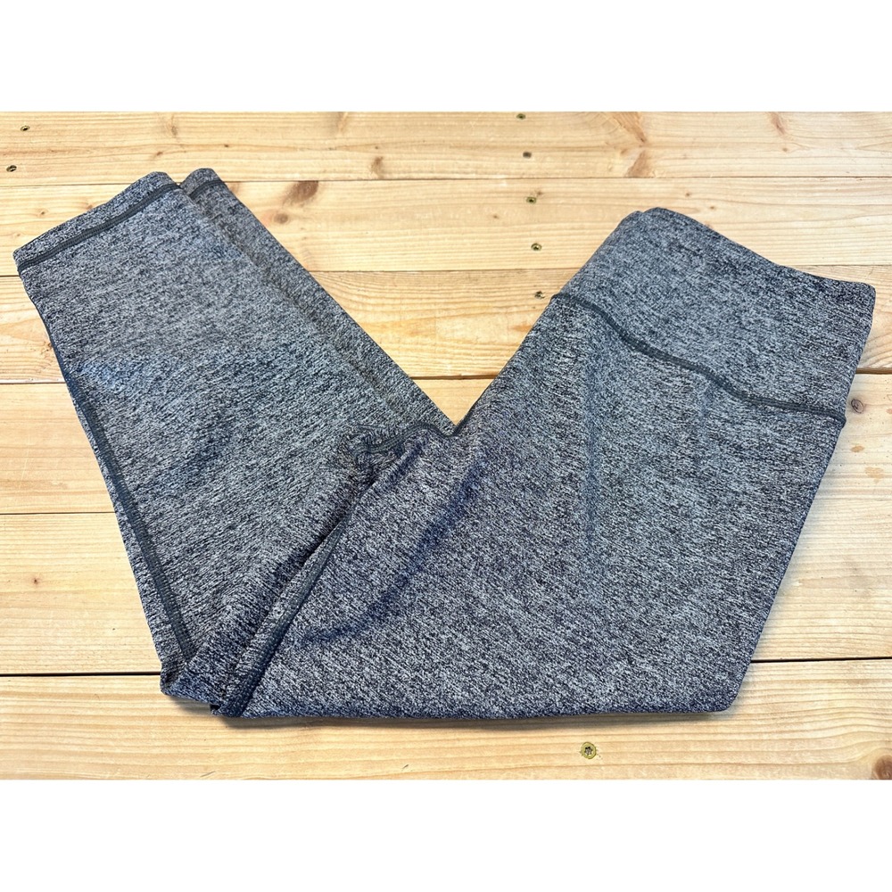 Victoria's Secret VSX Sport Knockout Capri‎ Leggings Gray Space Dye Womens M